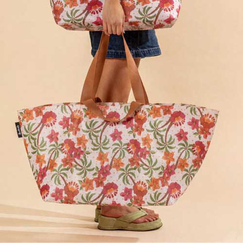 Kollab Beach Bag Hibiscus Retreat image number 1